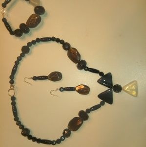 3pc jewelry set incl necklace, bracelet & earrings